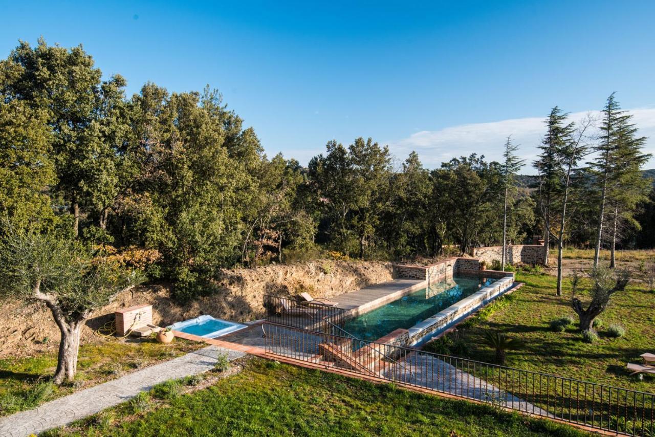 Oms Le Mas Des Colombes Chambres D'Hotes B&B & Spa מראה חיצוני תמונה