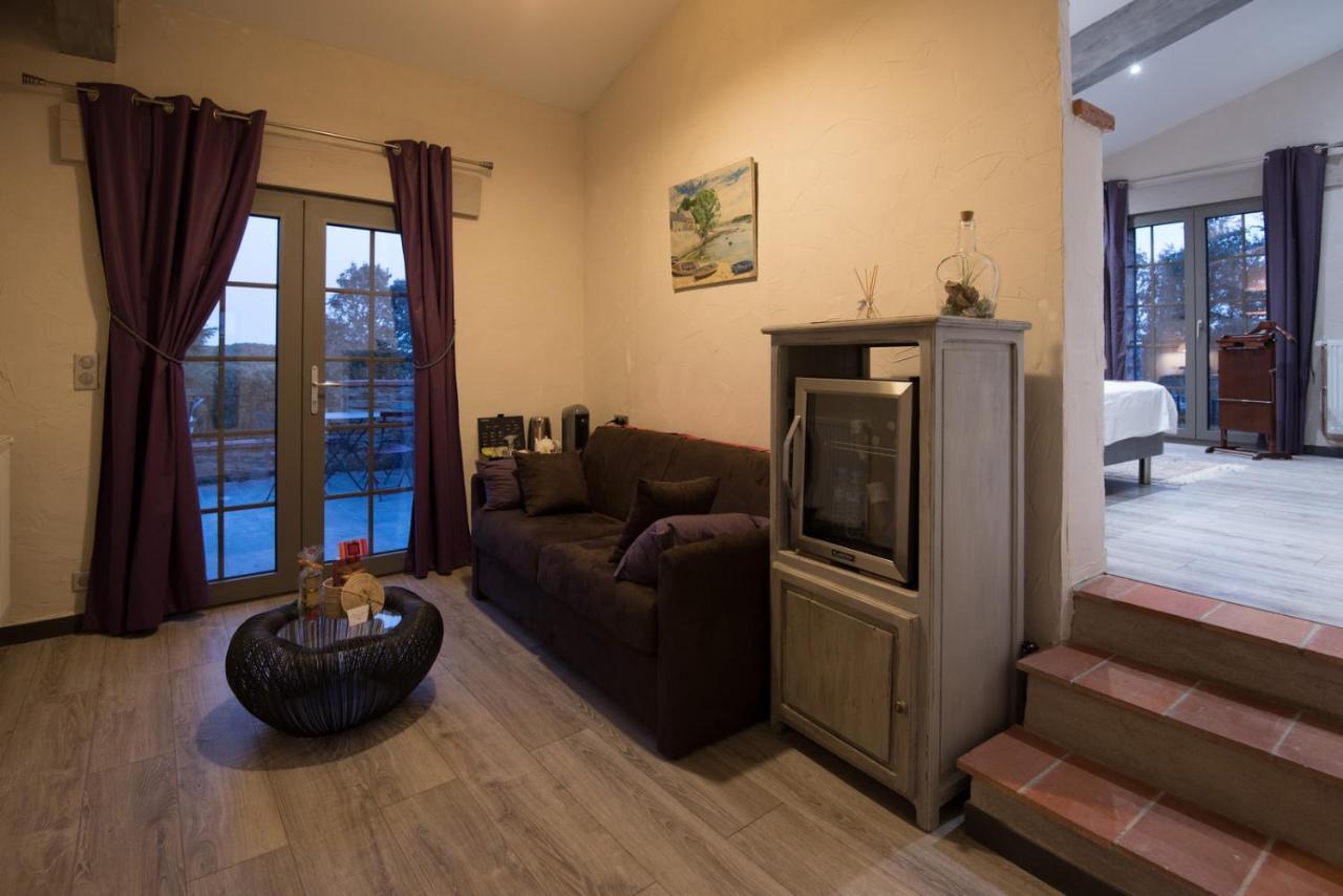 Oms Le Mas Des Colombes Chambres D'Hotes B&B & Spa מראה חיצוני תמונה