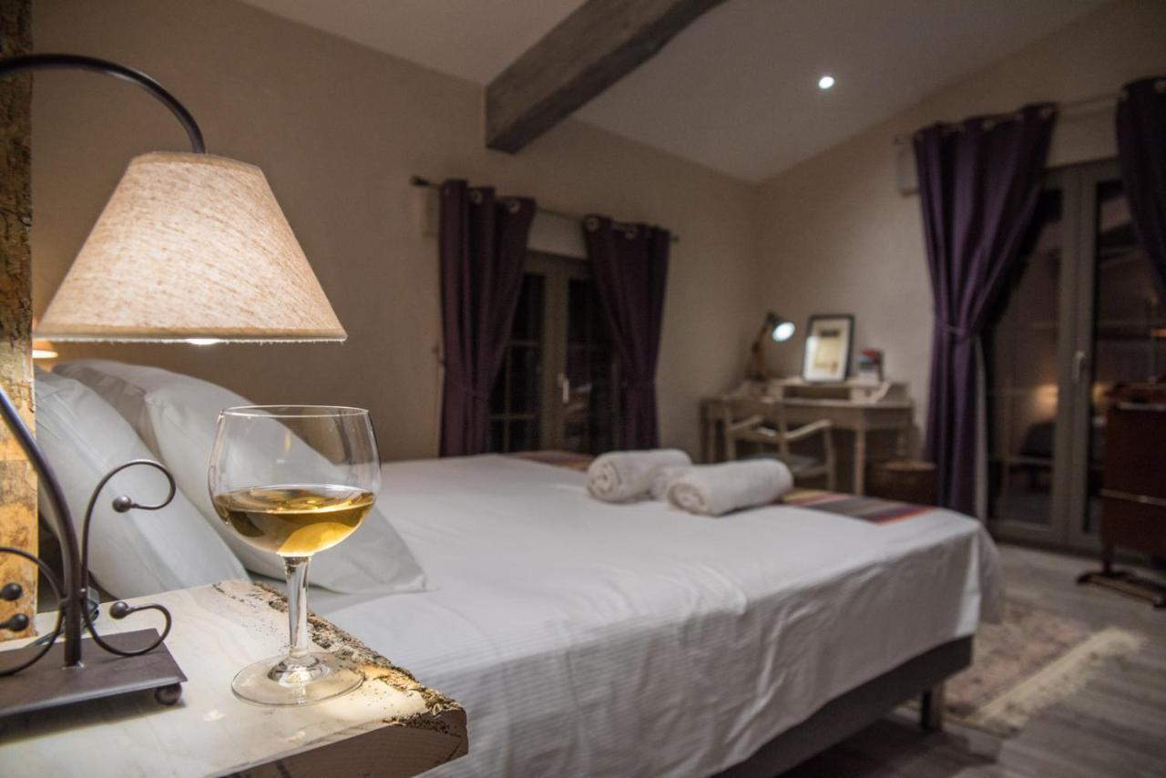 Oms Le Mas Des Colombes Chambres D'Hotes B&B & Spa מראה חיצוני תמונה